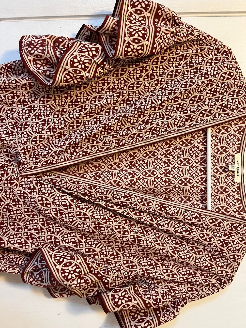 Max Studio Burgundy Geometric V-Neck Maxi Dress - Picture 7 of 9